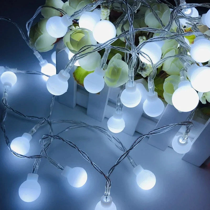Globe LED String Lights - Bendable USB or Battery Fairy Lights for Bedroom & Patio